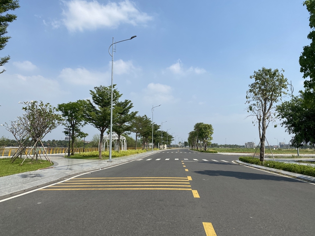 Những công viên dọc bờ sông ở TP.HCM 'hút hồn' rất nhiều người - Ảnh 10. Những công viên dọc bờ sông ở TP.HCM 'hút hồn' rất nhiều người - Ảnh 10.