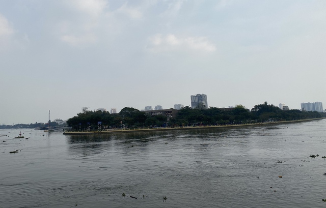 Những công viên dọc bờ sông ở TP.HCM 'hút hồn' rất nhiều người - Ảnh 7. Những công viên dọc bờ sông ở TP.HCM 'hút hồn' rất nhiều người - Ảnh 7.