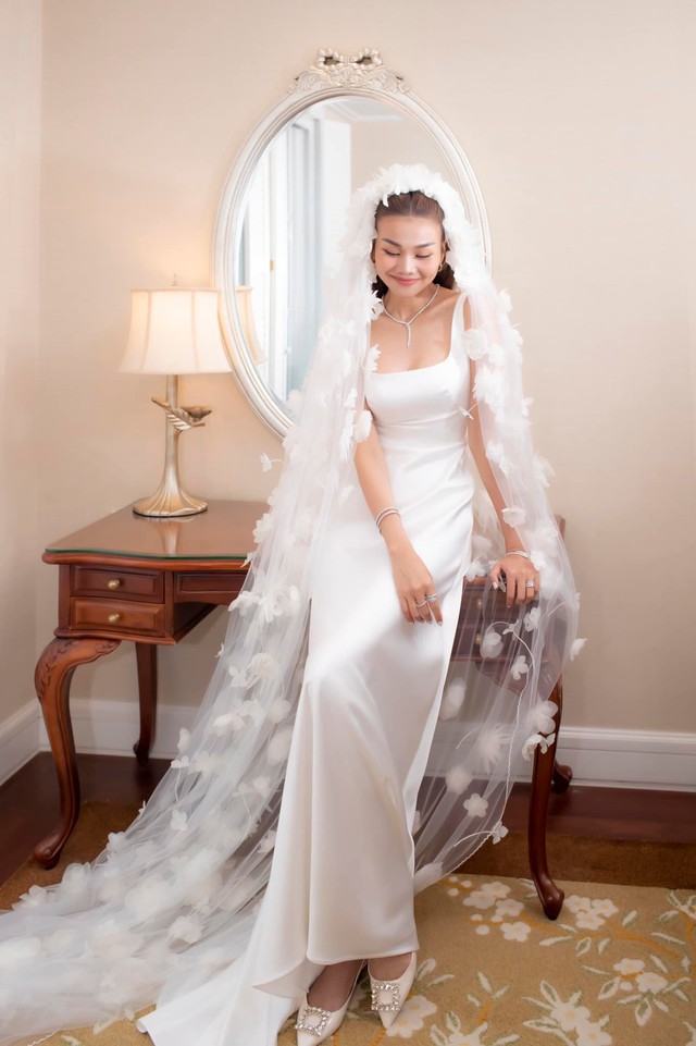 Xu hướng váy cưới được cô dâu sao Việt ưa chuộng bậc nhất năm 2023- Ảnh 4.