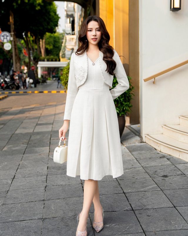 Theo đuổi style trong trẻo, nàng hãy ưu tiên trang phục  tone màu trắng 'nữ hoàng'- Ảnh 3.