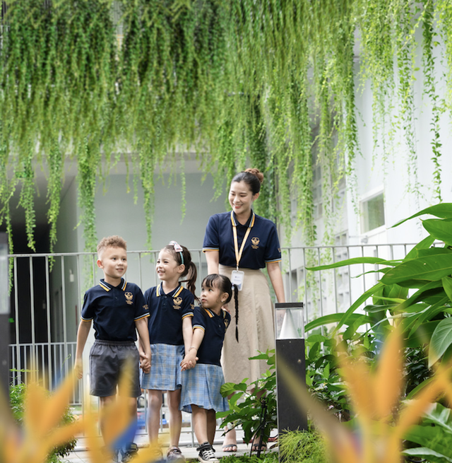 Trường Victoria Nam Sài Gòn có môi trường học tập với không gian xanh mát, kiến trúc hoà hợp với thiên nhiên.