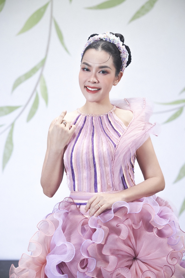 Ngọc Mai nói lý do không ra ‘Cánh sen cô độc?’ ngay sau ‘Ca sĩ mặt nạ’- Ảnh 3. Ngọc Mai nói lý do không ra ‘Cánh sen cô độc?’ ngay sau ‘Ca sĩ mặt nạ’- Ảnh 3.