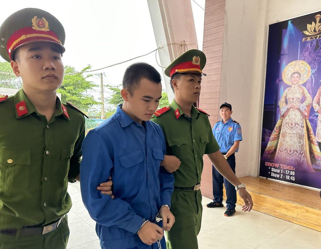 Tòa án Đà Nẵng xét xử lưu động vụ 'cướp ngân hàng, giết nhân viên bảo vệ'- Ảnh 2.