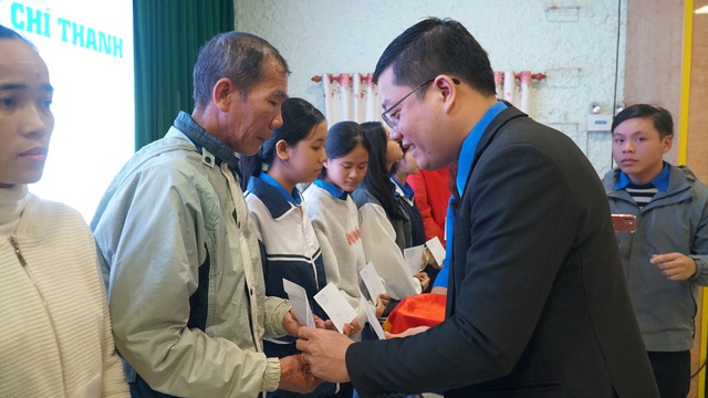 Người trẻ tưởng nhớ đại tướng Nguyễn Chí Thanh bằng nhiều việc làm ý nghĩa- Ảnh 1.