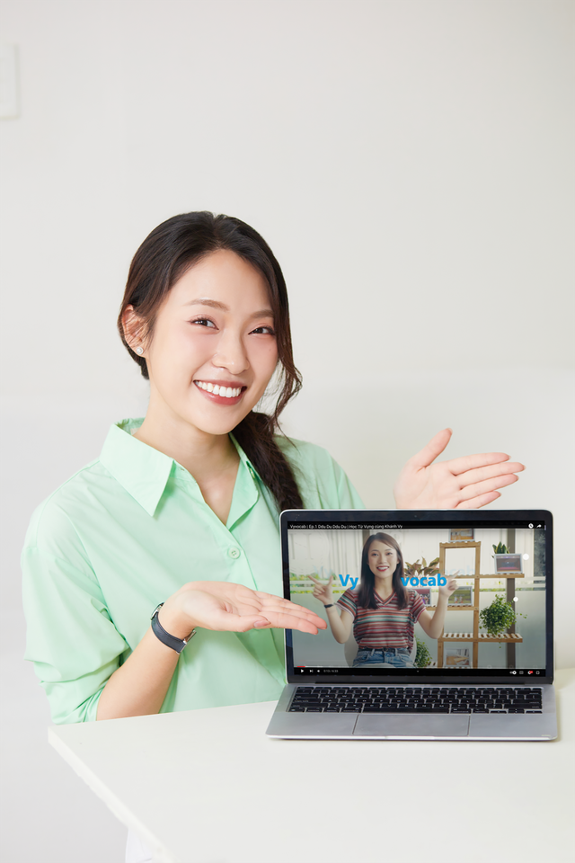 VyVocab là một trong những cột mốc đáng nhớ trong sự nghiệp của Khánh Vy VyVocab là một trong những cột mốc đáng nhớ trong sự nghiệp của Khánh Vy