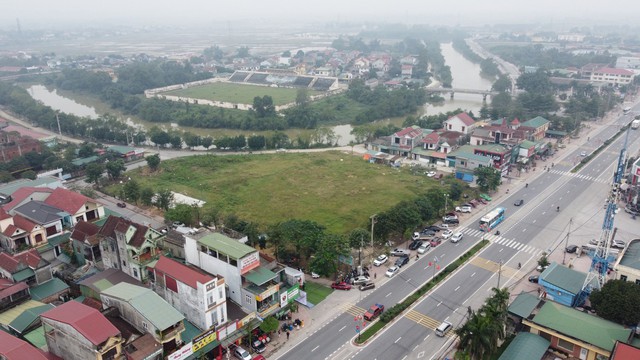 Cảnh hoang tàn tại dự án khách sạn, trung tâm thương mại 150 tỉ ở Hà Tĩnh- Ảnh 2.