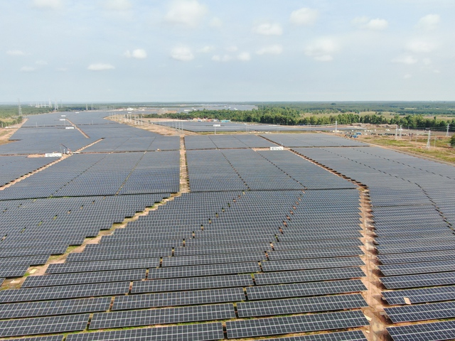 Bình Phước: Nhà máy điện mặt trời Lộc Ninh 3 xây dựng trên đất rừng sản xuất- Ảnh 1.