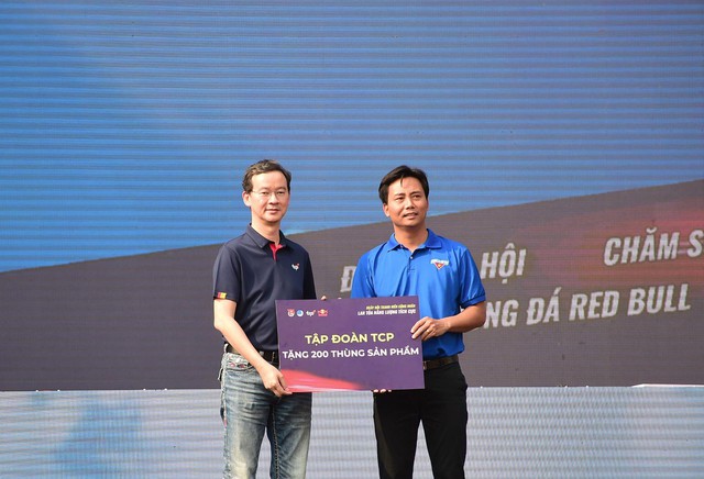 CEO Tập đoàn TCP mong muốn tiếp năng lượng cho xã hội tại Việt Nam- Ảnh 2. CEO Tập đoàn TCP mong muốn tiếp năng lượng cho xã hội tại Việt Nam- Ảnh 2.