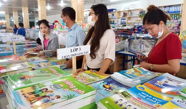 Đổi mới giáo dục: Điểm nghẽn 'cần điều chỉnh lớn'- Ảnh 2. Đổi mới giáo dục: Điểm nghẽn 'cần điều chỉnh lớn'- Ảnh 2.