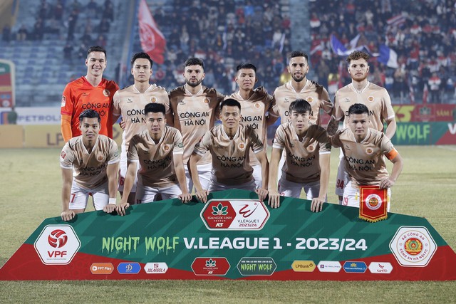 AFC không cho phép 3 CLB chung sân, đội CAHN, Hà Nội hay Viettel phải rời Hàng Đẫy?- Ảnh 2. AFC không cho phép 3 CLB chung sân, đội CAHN, Hà Nội hay Viettel phải rời Hàng Đẫy?- Ảnh 2.