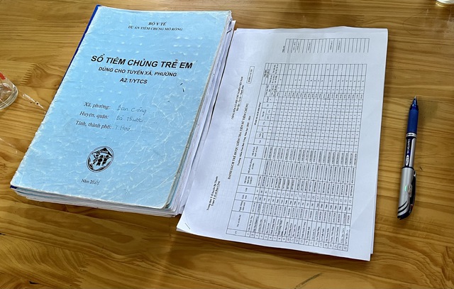 Mỗi năm khoảng 50.000 - 60.000 trẻ chưa được tiêm chủng mở rộng đầy đủ- Ảnh 2. Mỗi năm khoảng 50.000 - 60.000 trẻ chưa được tiêm chủng mở rộng đầy đủ- Ảnh 2.