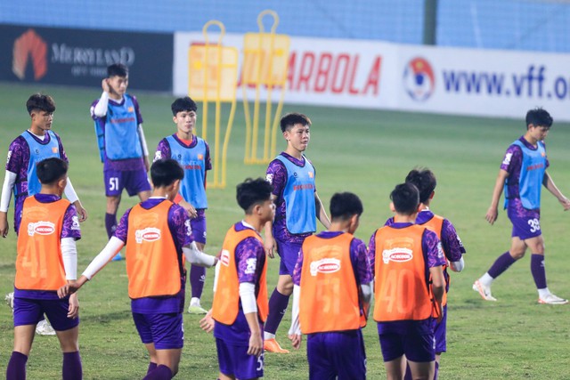 U.23 Việt Nam hội quân cho giấc mơ Olympic, có 3 tuyển thủ quốc gia tập cùng- Ảnh 10. U.23 Việt Nam hội quân cho giấc mơ Olympic, có 3 tuyển thủ quốc gia tập cùng- Ảnh 10.