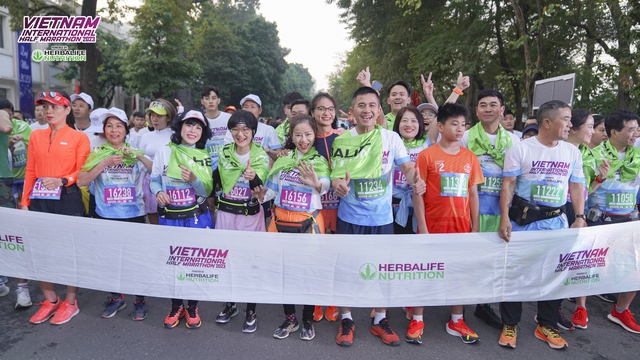 'Nữ hoàng' Nguyễn Thị Oanh bảo vệ danh hiệu tại giải bán marathon quốc tế Việt Nam- Ảnh 2. 'Nữ hoàng' Nguyễn Thị Oanh bảo vệ danh hiệu tại giải bán marathon quốc tế Việt Nam- Ảnh 2.
