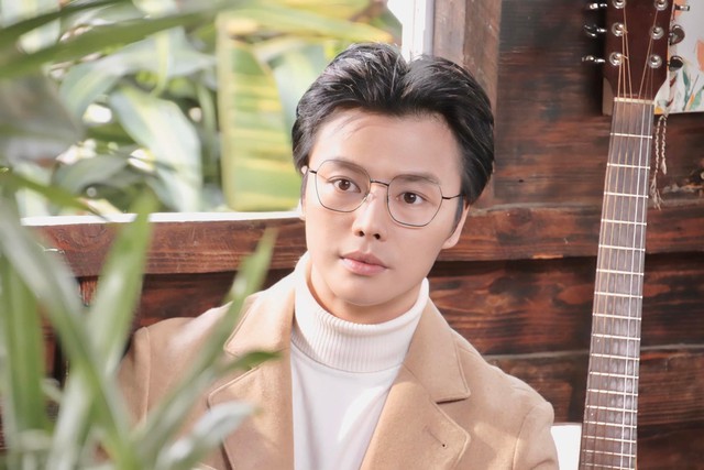 'Hot boy cải lương' Võ Minh Lâm: Nghệ sĩ Quế Trân là bạn diễn ăn ý nhất- Ảnh 1. 'Hot boy cải lương' Võ Minh Lâm: Nghệ sĩ Quế Trân là bạn diễn ăn ý nhất- Ảnh 1.