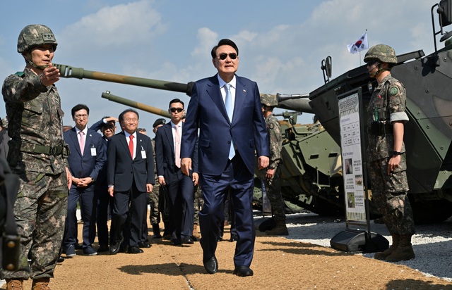 Tổng thống Hàn Quốc ra lệnh 'đáp trả trước, báo cáo sau' nếu bị tấn công- Ảnh 1.