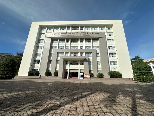 Trường CĐ Kinh tế- Kỹ thuật Cần Thơ sẽ lên ĐH - Ảnh 1. Trường CĐ Kinh tế- Kỹ thuật Cần Thơ sẽ lên ĐH - Ảnh 1.
