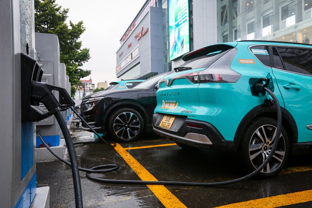 T&iacute;n chỉ carbon xe điện - 'mỏ v&agrave;ng' tỉ USD chờ khai ph&aacute; - Ảnh 2.