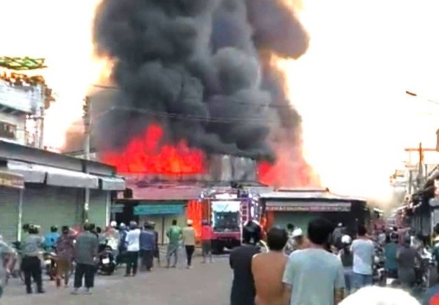 Vụ cháy chợ Châu Long ở TP.Châu Đốc là do chập điện- Ảnh 1.
