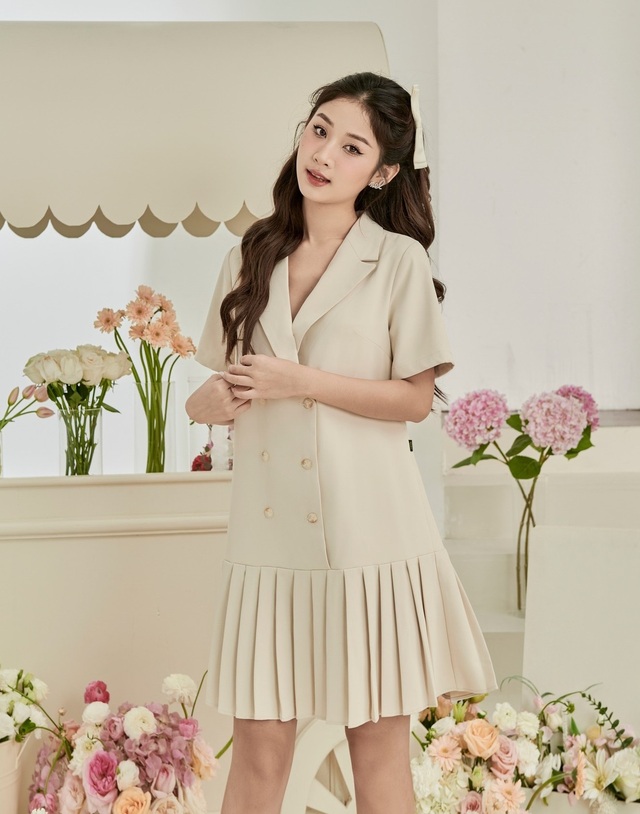 váy xòe hoa nhí hoa hồng - Đầm Quỳnh Anh Luxury Fashion