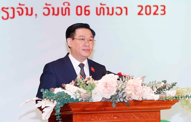 Chủ tịch Quốc hội: 'Quan hệ Việt - Lào là tình nghĩa ruột thịt thân thiết' - Ảnh 3.