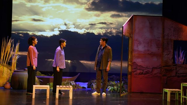NSƯT Vũ Xuân Trang trải lòng chuyện mạo hiểm mở sân khấu để học trò tỏa sáng - Ảnh 3.