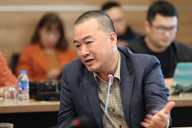 Ông Nguyễn Đình Hùng cho rằng Việt Nam nên tắt sóng 2G "càng sớm càng tốt"