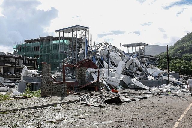 Seychelles ban bố tình trạng khẩn cấp sau vụ nổ cực lớn - Ảnh 1.