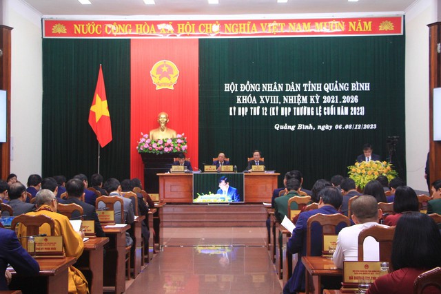 Phó chủ tịch thường trực HĐND tỉnh Quảng Bình nhận phiếu tín nhiệm cao nhất - Ảnh 1.