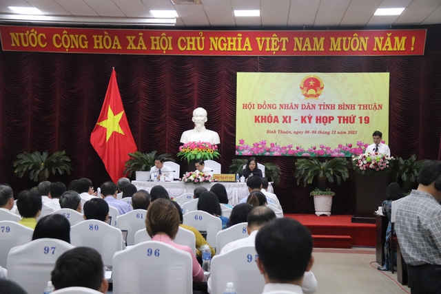 Giám đốc Công an và Chánh án tỉnh làm nóng phiên chất vấn HĐND tỉnh Bình Thuận - Ảnh 4.