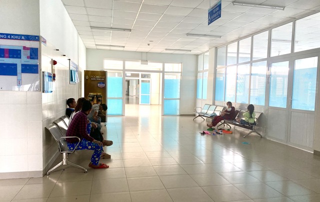 Người nhà bệnh nhân liên tục bị trộm tài sản ở Bệnh viện Sản Nhi Quảng Ngãi - Ảnh 3.