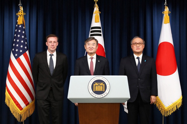Triều Tiên hé lộ sẽ phóng thêm vệ tinh do thám; Mỹ, Hàn, Nhật gửi thông điệp - Ảnh 2.