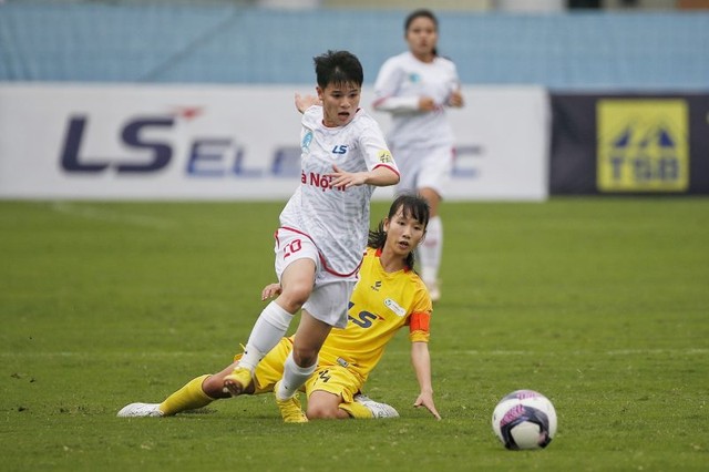 Vòng 8 giải bóng đá nữ VĐQG: CLB Than Khoáng sản Việt Nam tạm chiếm ngôi đầu - Ảnh 2.