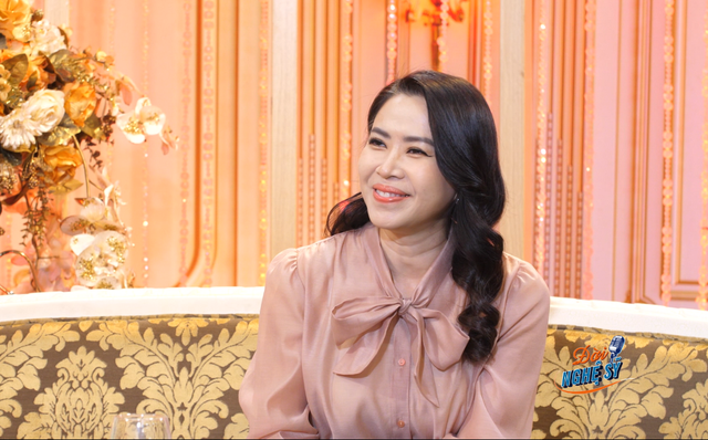Quỳnh Hoa kể sự cố sân khấu gắn với ca khúc 'Chị tôi' của Trần Tiến - Ảnh 1.