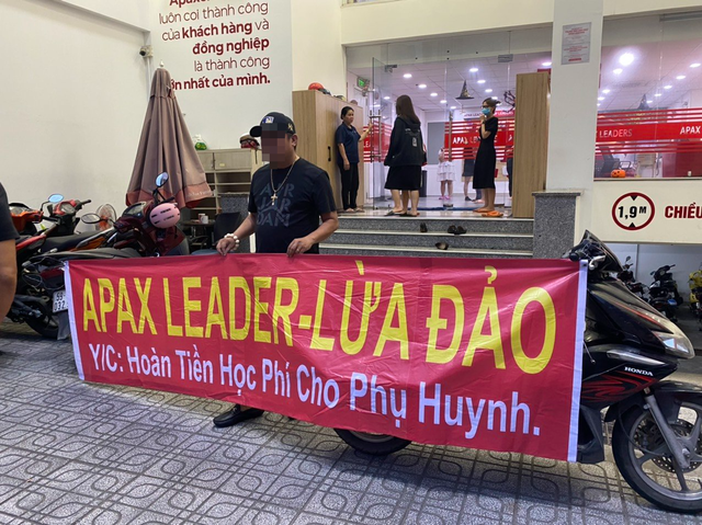 Phụ huynh Apax Leaders TP.HCM kêu cứu: Sở GD-ĐT nói gì? - Ảnh 1.