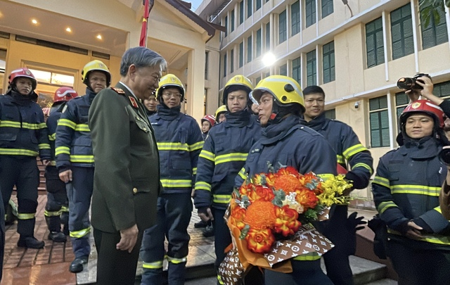 Đoàn biệt phái làm nhiệm vụ quốc tế: Nhân dân ra 'mệnh lệnh' đi đủ, về đủ - Ảnh 2.