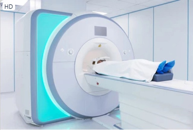 Bài học từ cái chết bi thảm của 1 người lén mang súng vào phòng chụp MRI - Ảnh 1.