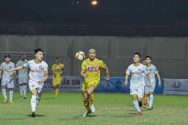 Kết quả V-League 2023, CLB Thanh Hóa 1-0 CLB Đà Nẵng: Tạm chiếm ngôi đầu - Ảnh 2.