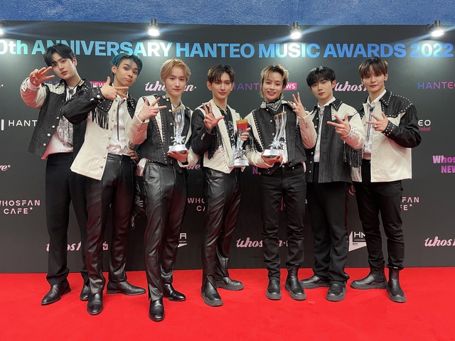 Nhóm nhạc Kpop Tempest có thành viên người Việt Hanbin thắng lớn tại ‘Hanteo Music Awards 2022’ - Ảnh 1.