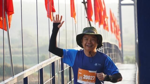 Kon Tum: Những vận động viên đặc biệt tham gia giải marathon vì An toàn giao thông - Ảnh 2.