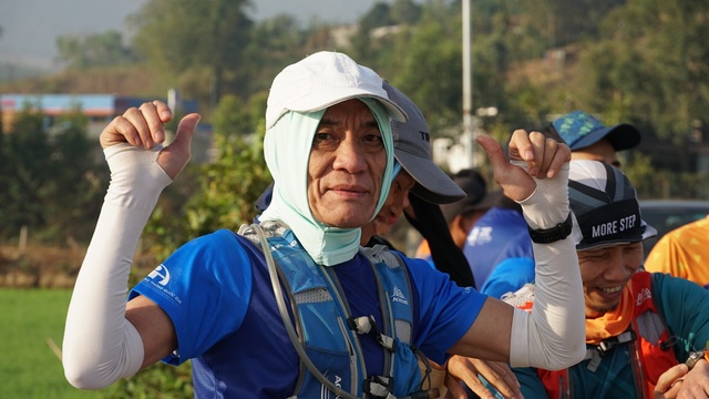 Kon Tum: Những vận động viên đặc biệt tham gia giải marathon vì An toàn giao thông - Ảnh 2.