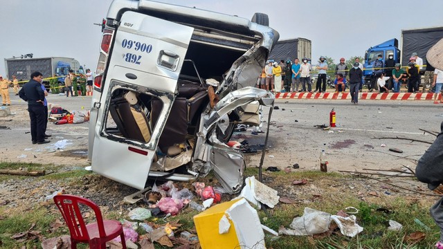 Tai nạn nghiêm trọng tại Quảng Nam: Xe khách 16 chỗ chạy quá tốc độ quy định - Ảnh 1.