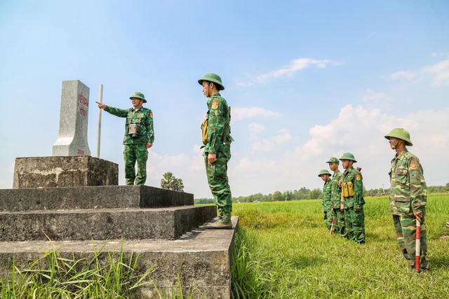 BĐBP tỉnh Tây Ninh: Ngăn chặn nhiều vụ vận chuyển ma túy, ngoại tệ qua biên giới - Ảnh 1.