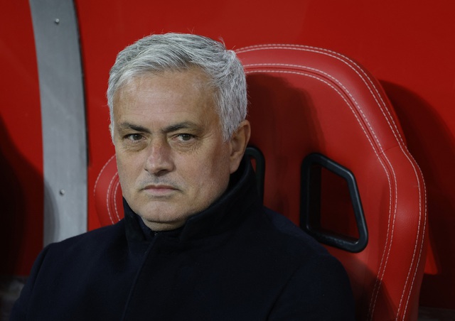 Mourinho 'chết lặng' sau thất bại trên sân Salzburg tại Europa League - Ảnh 5.