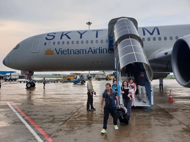 Tăng số chuyến bay để giảm giá vé nhằm thu hút khách Úc đến Việt Nam - Ảnh 2.