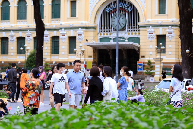 Hoa hậu Nguyễn Thanh Hà: Cả xã hội cần cùng nhau xây nhà vệ sinh công cộng - Ảnh 5.