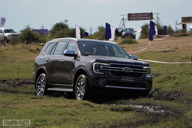 SUV 7 chỗ: Ford Everest bán gấp 4 lần Toyota Fortuner, Isuzu mu-X vẫn ‘ế hoàn ế’ - Ảnh 3.