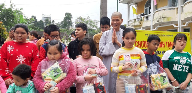 Hành trình đến với người nghèo của ni sư Tâm Nguyệt ở Quảng Trị- Thừa Thiên Huế - Ảnh 8.