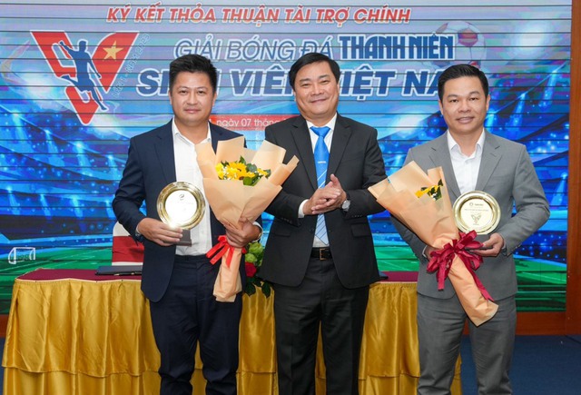 'Dốc sức để bóng đá sinh viên Việt Nam có sự phát triển và kế thừa' - Ảnh 1.