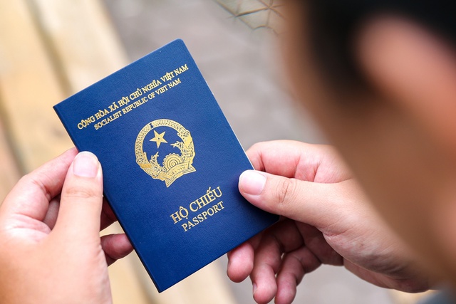 Đức công nhận hộ chiếu mới của Việt Nam, cấp lại visa nhiều năm loại C - Ảnh 1.