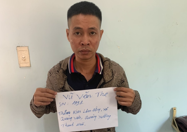 Tây Ninh:  Đang rải tờ rơi thì bị công an bắt vì cho vay tiền góp 30%/tháng - Ảnh 1.